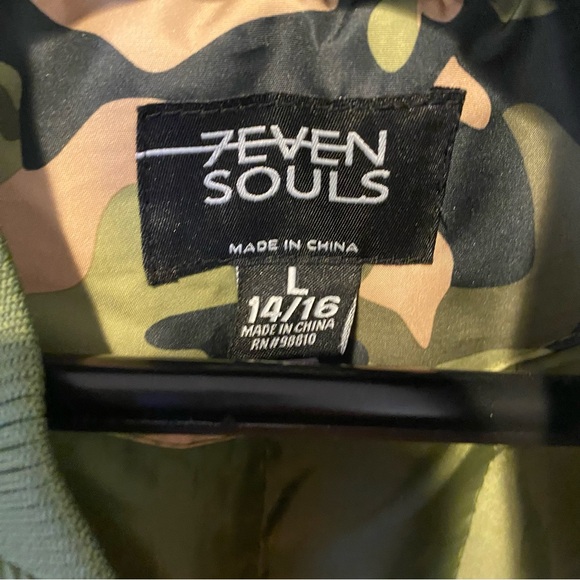 Jacket - Picture 5 of 6